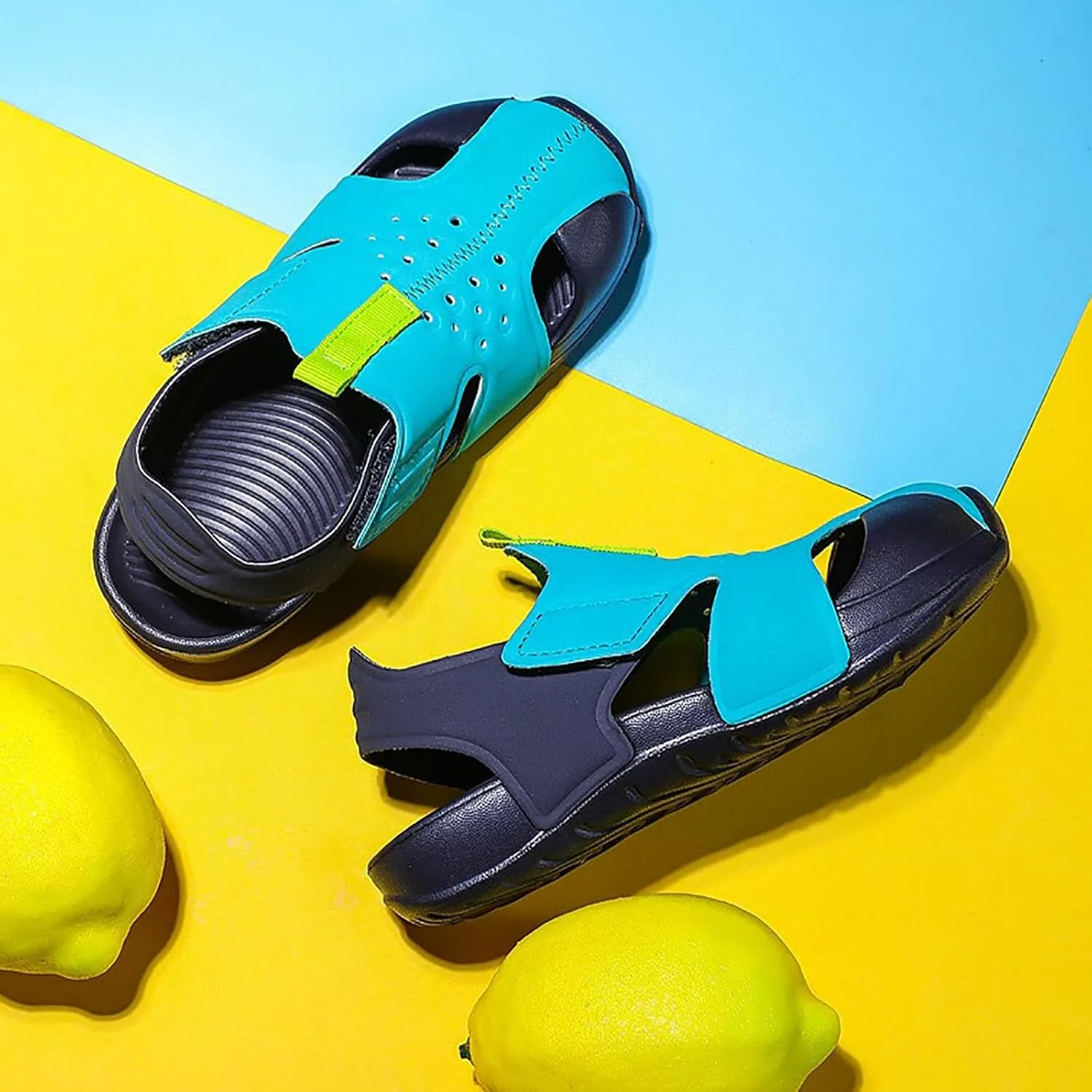 Boys Girls Sneakers Toddler Water Shoes Barefoot Water Shoes for Kids Baby Wide Socks with Arch Support Breathable Boys Girls Sandals Walking for Beach Swim Pool