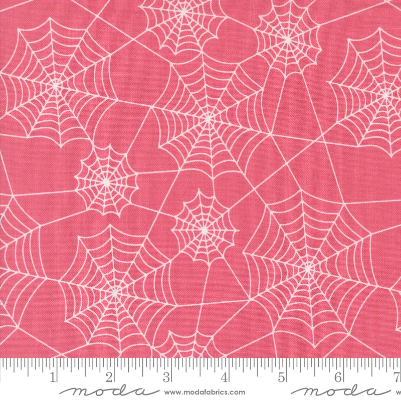 Hey Boo, Webs in Love Potion Pink