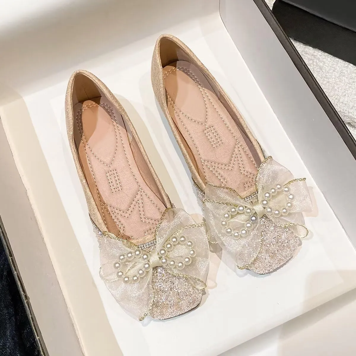 LUXINYU Women Soft Satin Upper with Sparkling Rhinestone Pearl Silk Bowknot Slip on Ballet Flats Low Heel Casual Shoes Office Party Wedding Shoes