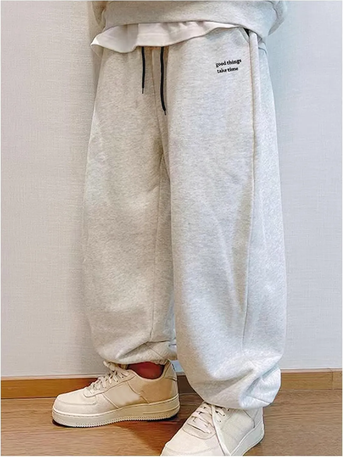 Men's Graphic Letter Print Sweatpants Drawstring Waist Tie Front Workout Pants Jogger Pants with Pocket