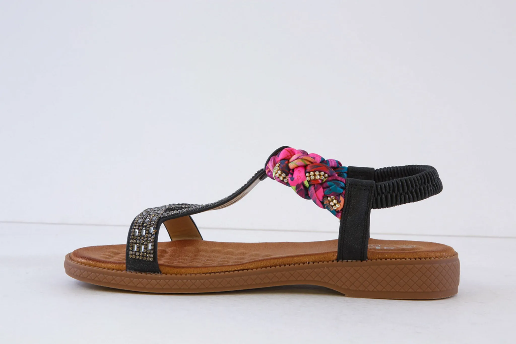 SUSST - HEIDI25 ORNATE LOW HEEL SANDAL - BLACK