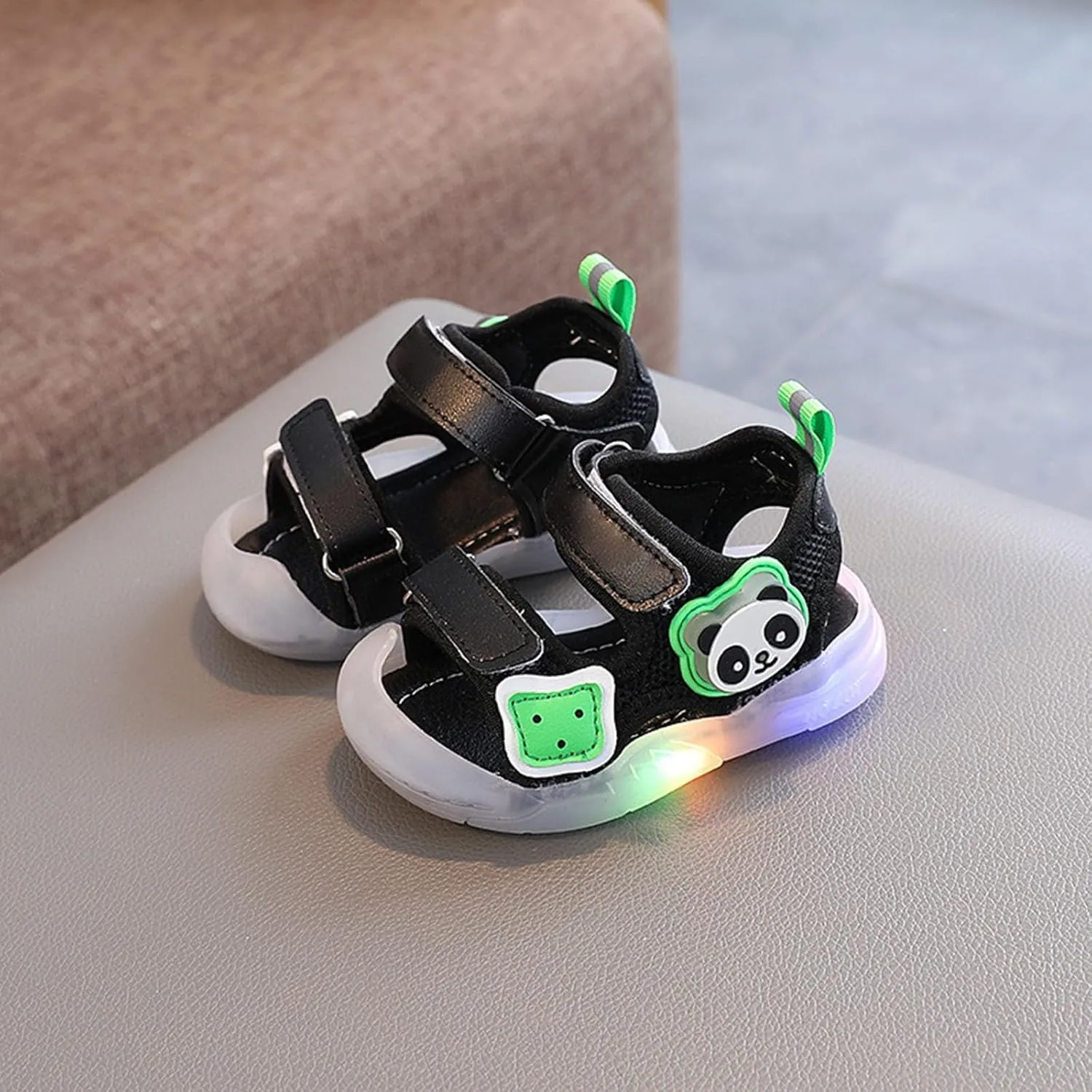 Toddler Boys LED Light Up Sandals Casual Lightweight Breathable Open Toe Anti Slip Adjustable Beach Pool Play Shoes