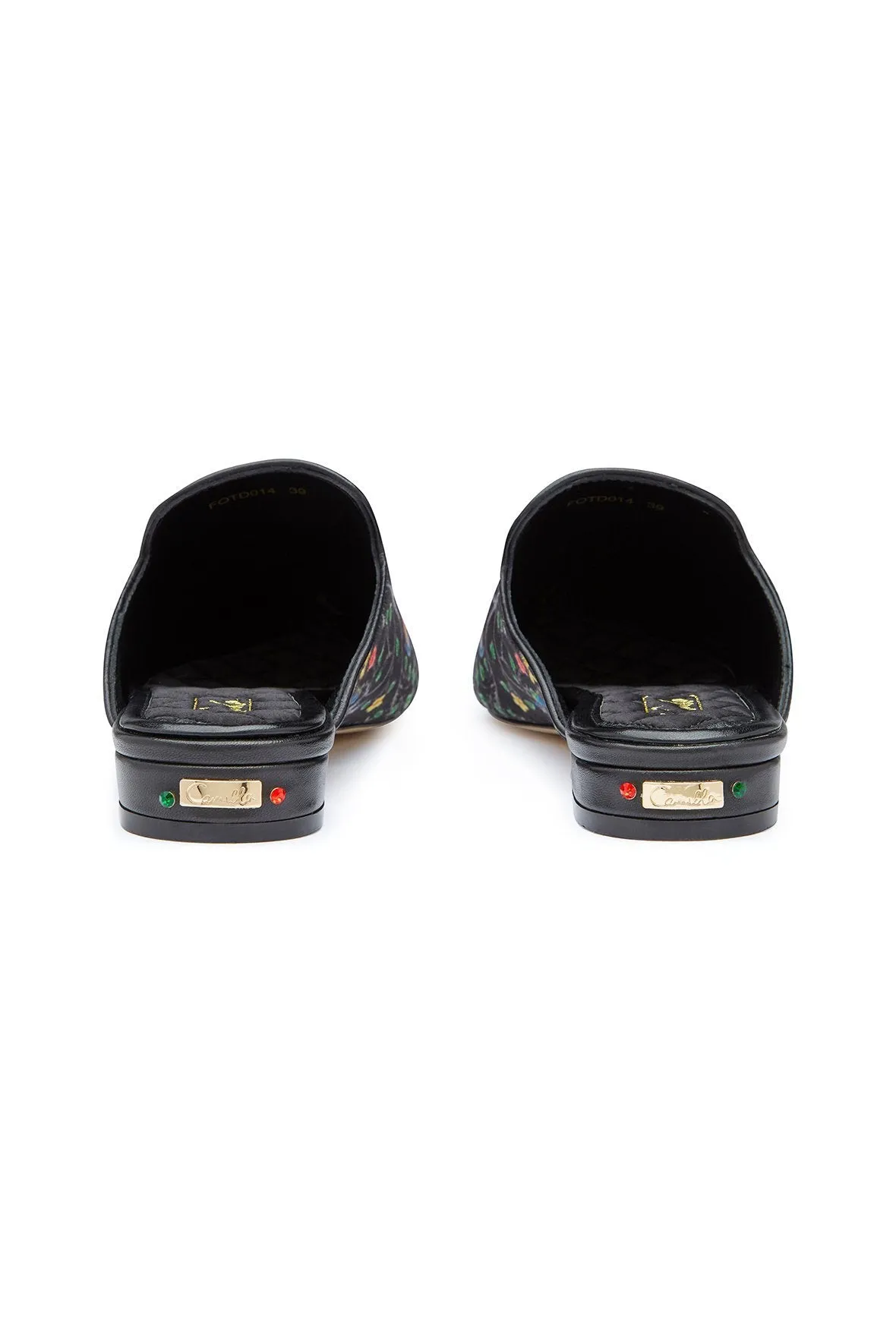 VELVET SLIPPER BEHIND CLOSED DOORS