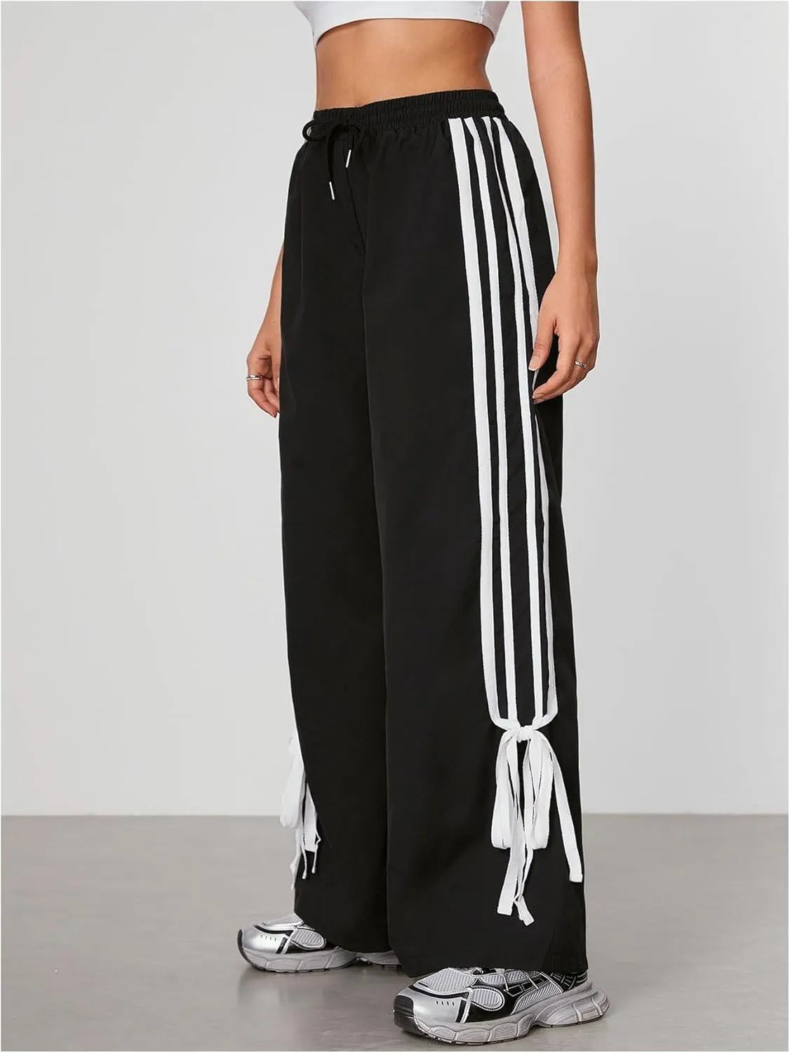 WDIRARA Women's Side Striped Bowknot Track Streetwear Pant Drawstring Waist Wide Leg Long Pants Workout