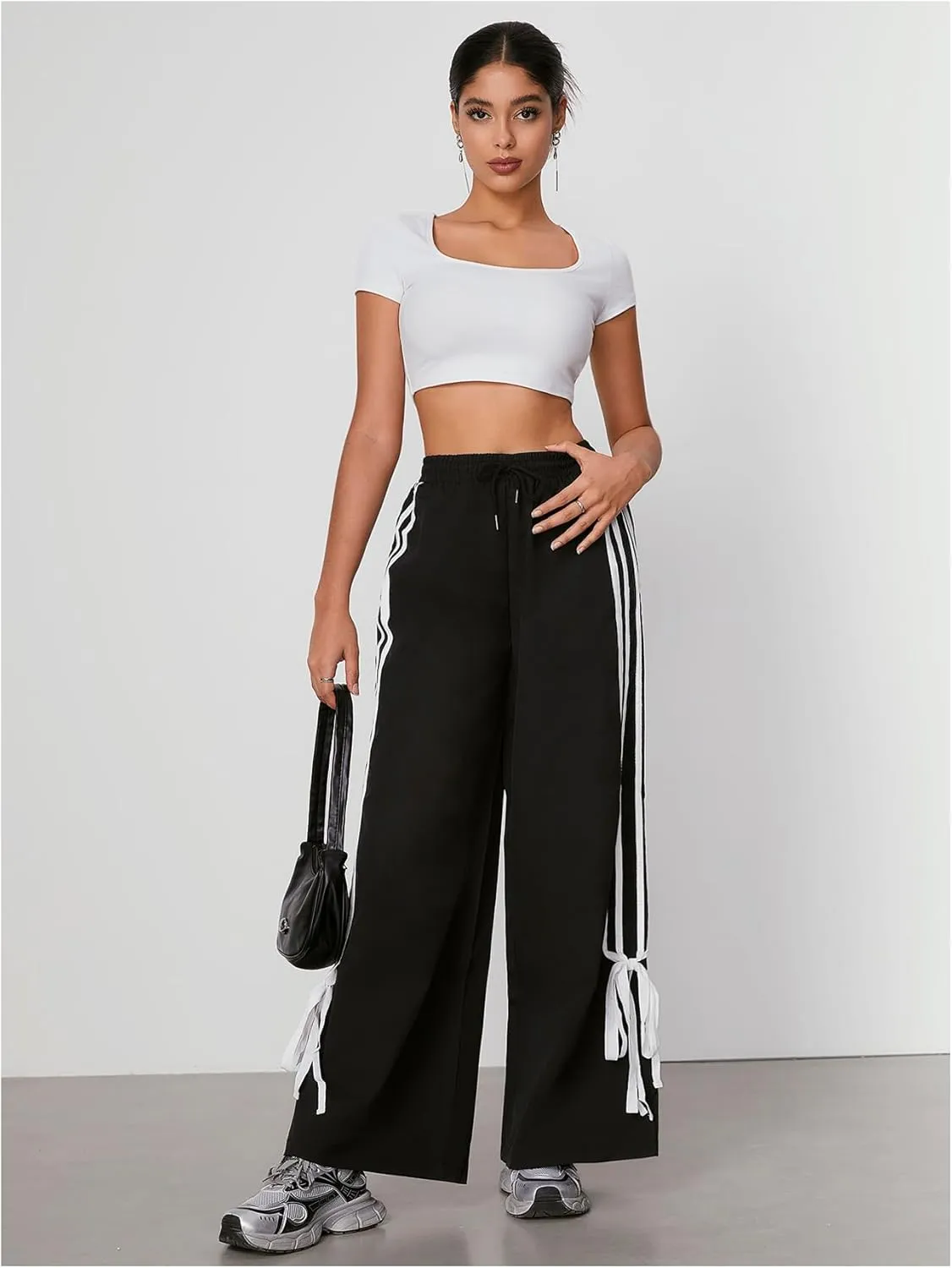WDIRARA Women's Side Striped Bowknot Track Streetwear Pant Drawstring Waist Wide Leg Long Pants Workout