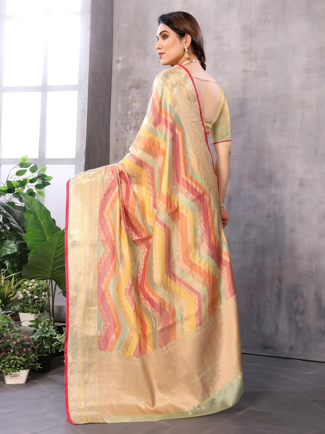 Women's Organza Golden Zari Jacquard Boarder & Pallu ZigZag Saree With Unstitched Blouse Piece (Maharani)